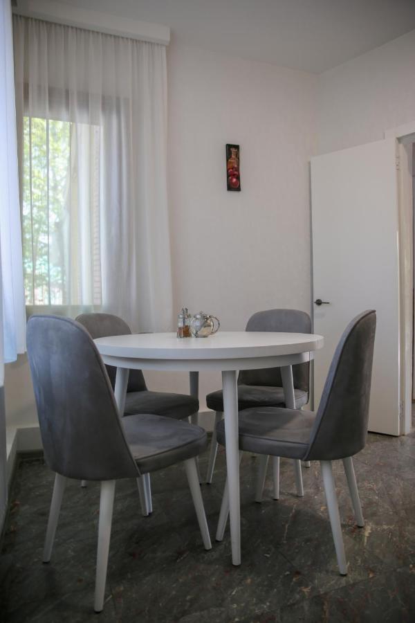 Lalis Apartment Тбилиси Екстериор снимка
